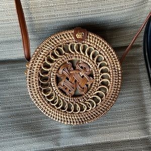 NWOT woven round crossbody